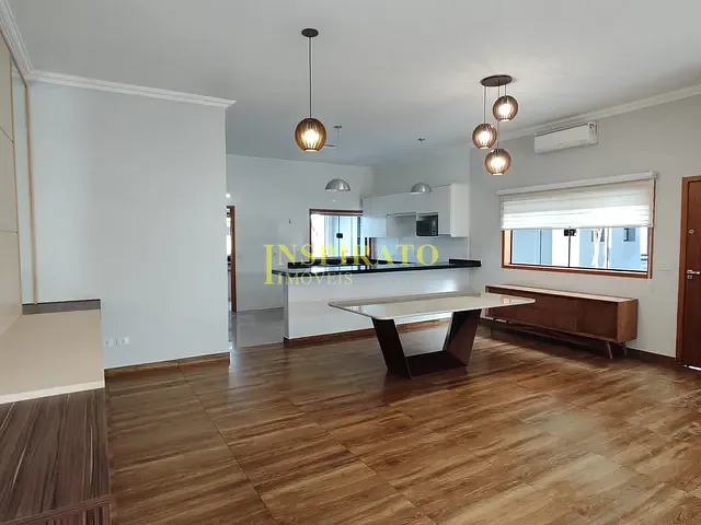 Casa com 1200m² 3 quartos e 5 banheiros, à venda, no bairro Medeiros em Jundiaí
