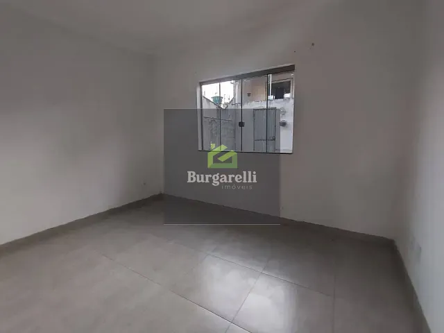 Casa 3 quartos e 2 banheiros, para alugar, no bairro Jardim Campestre em Lavras