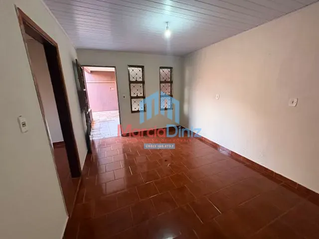 Casa 3 quartos e 2 banheiros, para alugar, no bairro Cohab em Ituverava