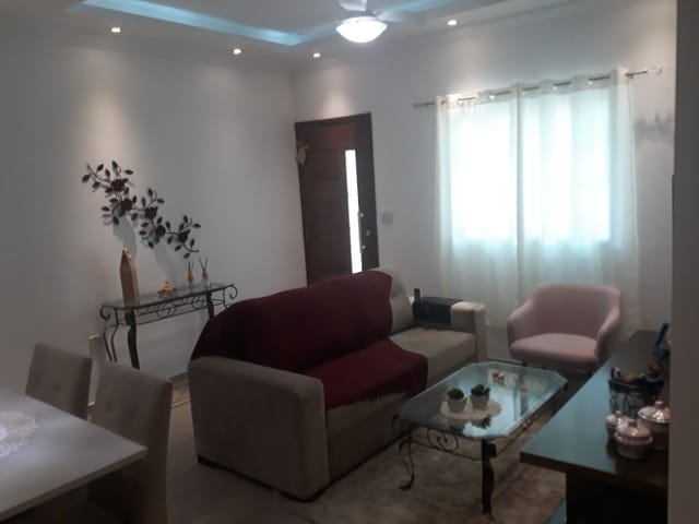 Casa com 600m² 2 quartos e 2 banheiros, à venda, no bairro Vila Valqueire em Rio de Janeiro