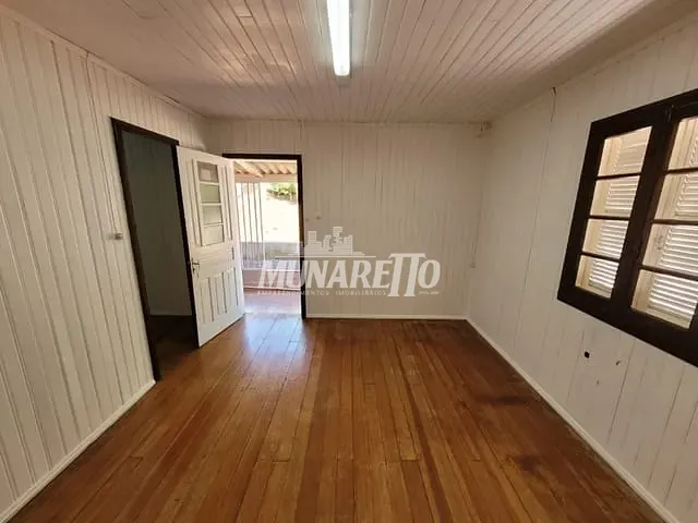 Casa com 154m² 3 quartos e 1 banheiro, para alugar, no bairro Imigrantes em Concórdia