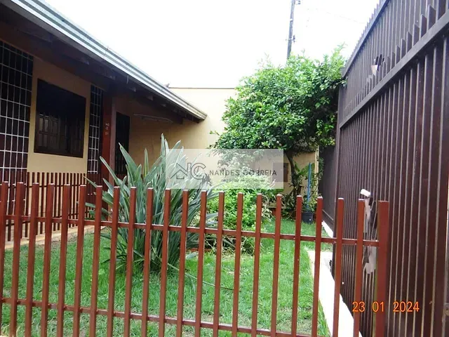 Casa 3 quartos e 3 banheiros, à venda, no bairro Conjunto Residencial Marajoara em Londrina