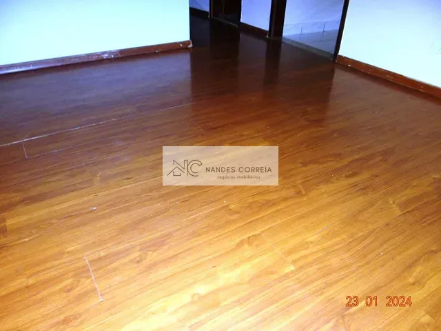 Casa 3 quartos e 3 banheiros, à venda, no bairro Conjunto Residencial Marajoara em Londrina