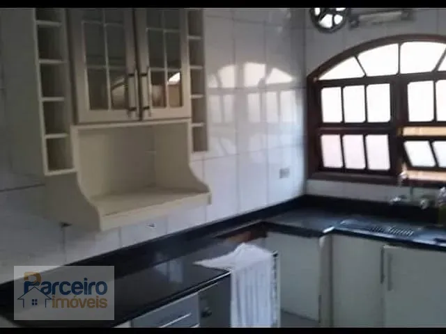 Casa com 360m² 4 quartos e 1 banheiro, à venda, no bairro Vila Nova Curuçá em São Paulo