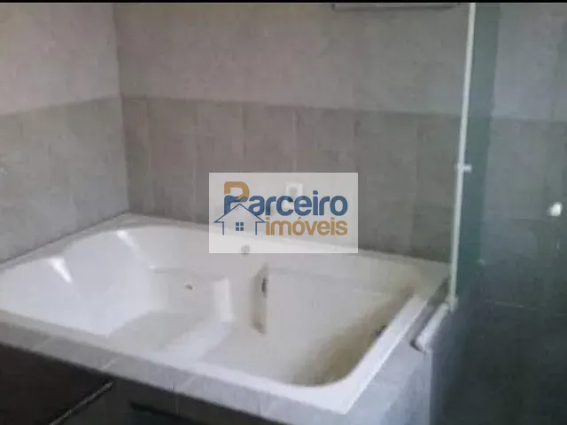 Casa com 360m² 4 quartos e 1 banheiro, à venda, no bairro Vila Nova Curuçá em São Paulo