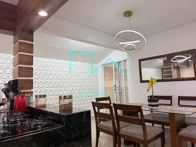 Casa com 250m² 2 quartos e 3 banheiros, à venda, no bairro Parque Residencial Eloy Chaves em Jundiaí