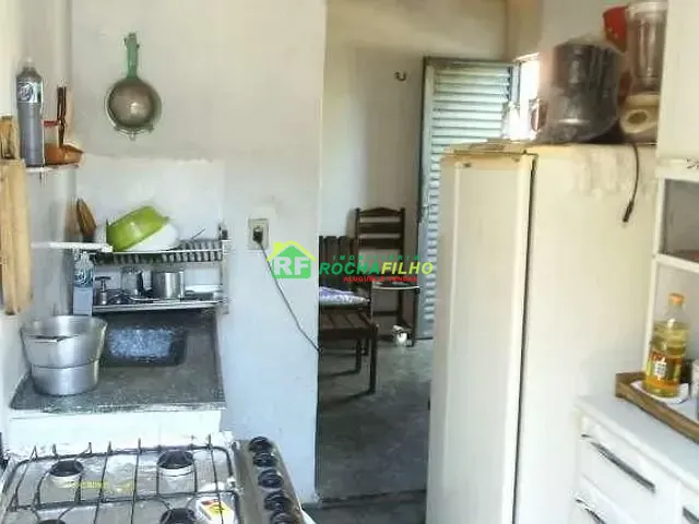 Casa à venda, no bairro Pedra Mole em Teresina
