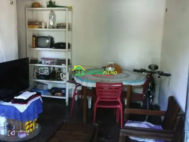 Casa à venda, no bairro Pedra Mole em Teresina