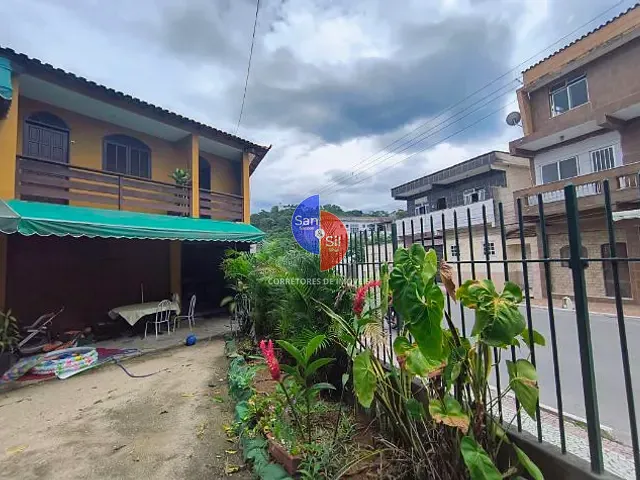 Casa 2 quartos e 1 banheiro, à venda, no bairro Praia de Olaria (Guia de Pacobaíba) em Magé