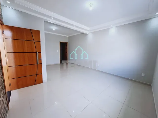 Casa com 150m² 2 quartos e 2 banheiros, à venda, no bairro CECAP em Taubaté