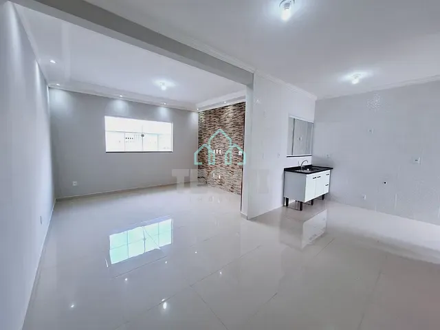 Casa com 150m² 2 quartos e 2 banheiros, à venda, no bairro CECAP em Taubaté
