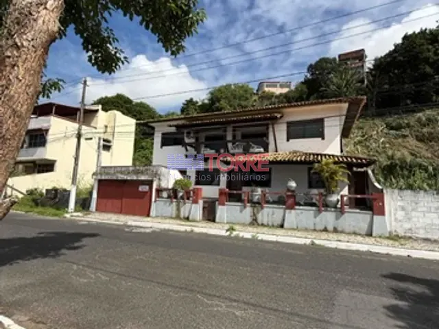 Casa com 840m² 5 quartos e 4 banheiros, à venda, no bairro São Sebastião em Ilhéus