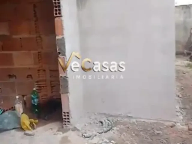 Casa com 75m² 2 quartos e 2 banheiros, à venda, no bairro Loteamento Extensão do Serramar em Rio das Ostras