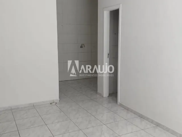 Casa com 106m² 3 quartos e 2 banheiros, à venda, no bairro Nova Esperança em Balneário Camboriú