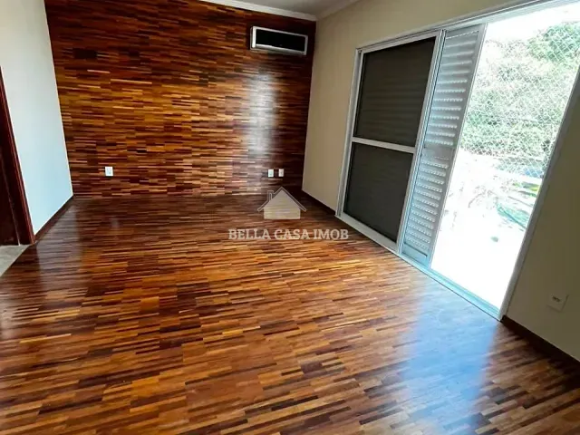 Casa com 300m² 3 quartos e 5 banheiros, para alugar, no bairro Itapeva em Votorantim