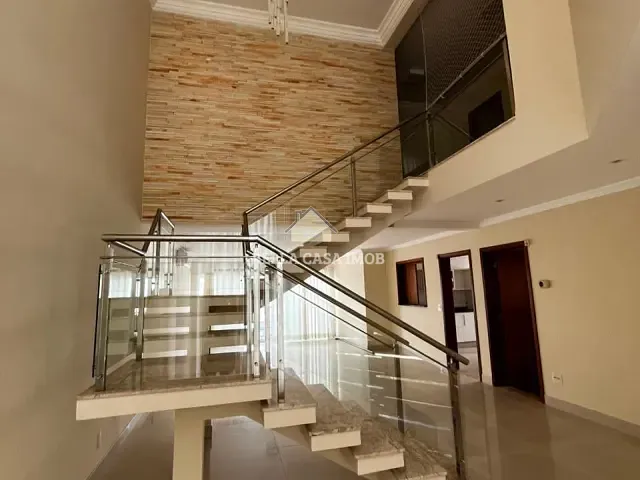 Casa com 300m² 3 quartos e 5 banheiros, para alugar, no bairro Itapeva em Votorantim