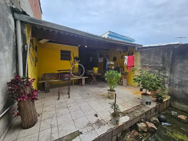 Casa 2 quartos e 1 banheiro, à venda, no bairro Cidade Miguel Badra em Suzano