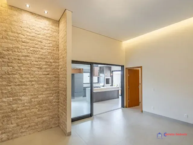 Casa com 300m² 3 quartos e 2 banheiros, à venda, no bairro Parque Mangueiras em Três Lagoas