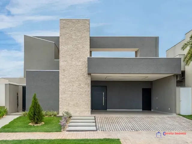 Casa com 300m² 3 quartos e 2 banheiros, à venda, no bairro Parque Mangueiras em Três Lagoas