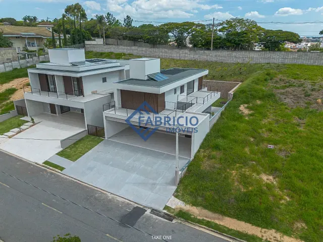 Casa com 600m² 3 quartos e 4 banheiros, à venda, no bairro Bosque em Vinhedo