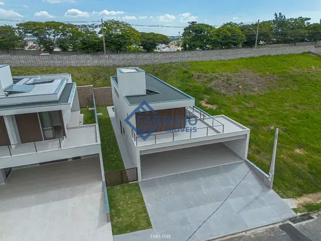 Casa com 600m² 3 quartos e 4 banheiros, à venda, no bairro Bosque em Vinhedo