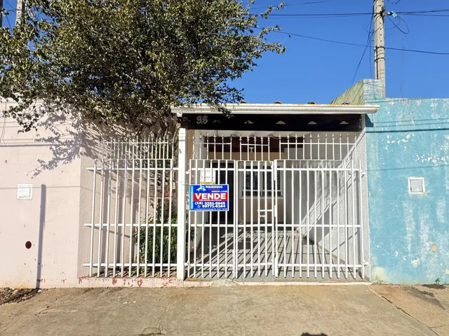 Casa 3 quartos e 2 banheiros, à venda, no bairro Jardim Aeroporto em Tatuí