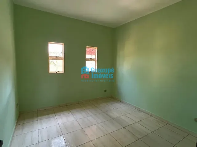 Casa com 250m² 3 quartos e 1 banheiro, à venda, no bairro Residencial Aroeira II em GUAXUPÉ