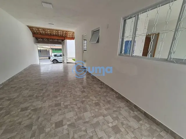 Casa com 170m² 2 quartos e 2 banheiros, à venda, no bairro Vila Sant' Ana em Bragança Paulista