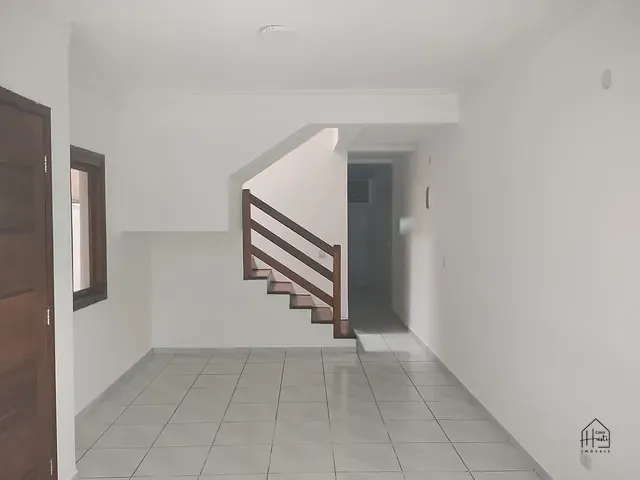 Casa 3 quartos e 2 banheiros, à venda ou para alugar, no bairro Jardim Rio das Pedras em Cotia
