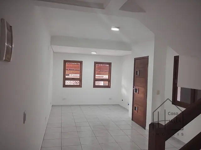 Casa 3 quartos e 2 banheiros, à venda ou para alugar, no bairro Jardim Rio das Pedras em Cotia