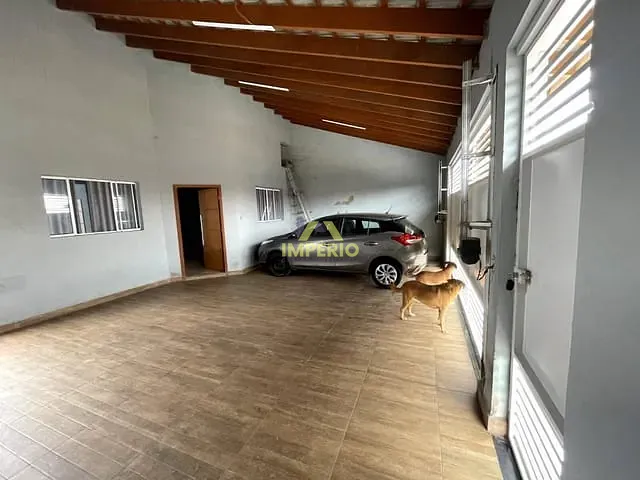 Casa com 200m² 3 quartos e 2 banheiros, à venda, no bairro Residencial Vila Martins em Salto