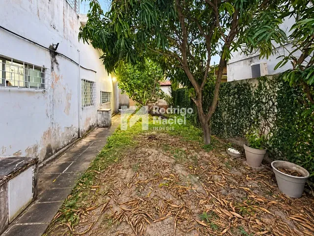 Casa 4 quartos e 4 banheiros, à venda, no bairro Cordeiro  em Recife