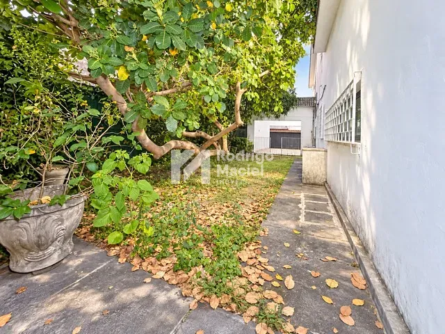 Casa 4 quartos e 4 banheiros, à venda, no bairro Cordeiro  em Recife
