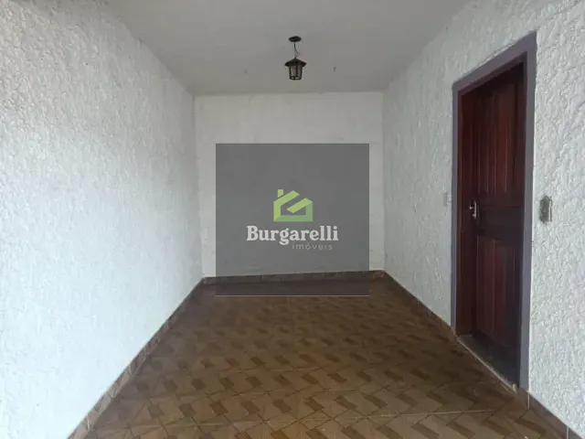 Casa 3 quartos e 1 banheiro, para alugar, no bairro Jardim Bela Vista em Lavras