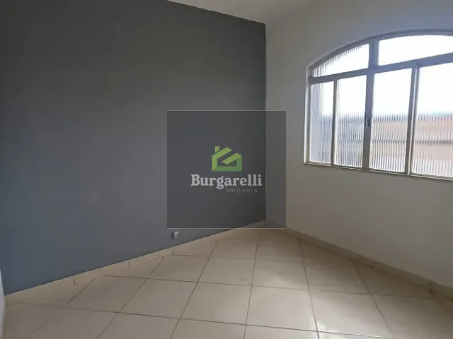 Casa 3 quartos e 1 banheiro, para alugar, no bairro Jardim Bela Vista em Lavras