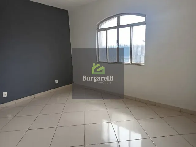 Casa 3 quartos e 1 banheiro, para alugar, no bairro Jardim Bela Vista em Lavras