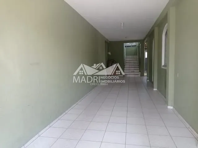 Casa com 360m² 6 quartos e 2 banheiros, à venda, no bairro Passa Vinte em Palhoça