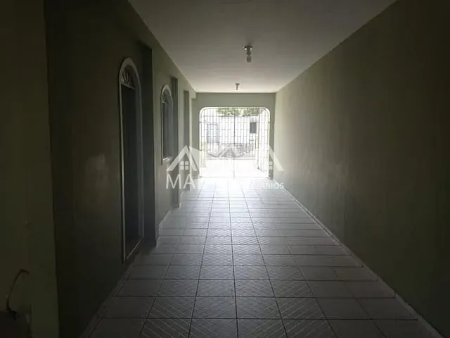 Casa com 360m² 6 quartos e 2 banheiros, à venda, no bairro Passa Vinte em Palhoça