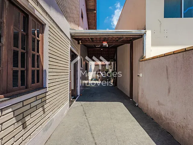 Casa com 192m² 4 quartos e 4 banheiros, à venda, no bairro Fazenda em Itajaí