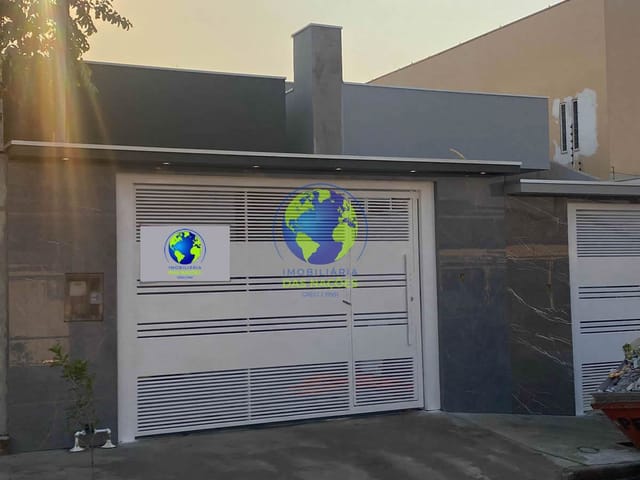 Casa com 180m² 3 quartos e 2 banheiros, à venda, no bairro Jardim Shangri-Lá em Cuiabá