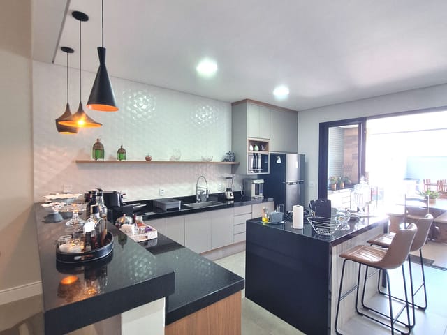 Casa com 300m² 3 quartos e 3 banheiros, à venda, no bairro Residencial Jatobas em Louveira
