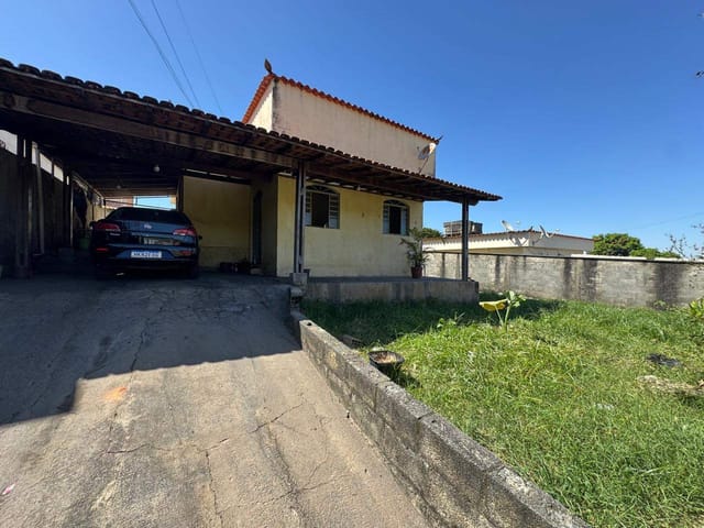 Casa 5 quartos e 2 banheiros, à venda, no bairro Monte Azul em Belo Horizonte