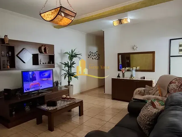 Casa com 200m² 2 quartos e 2 banheiros, à venda, no bairro Cidade Líder em São Paulo