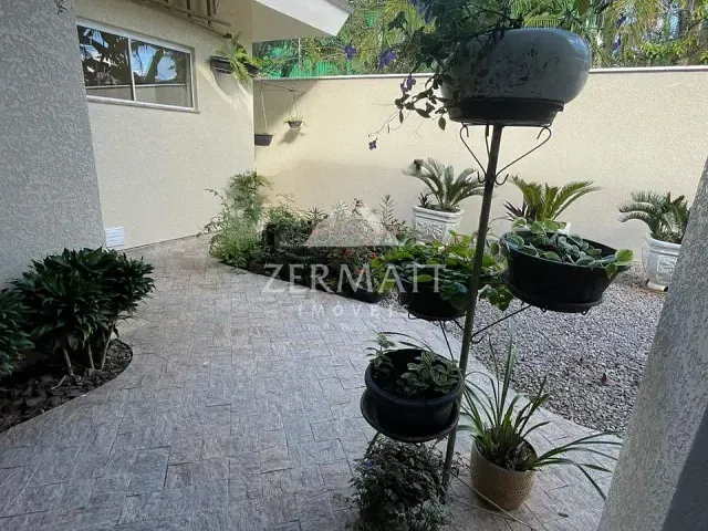 Casa 3 quartos e 4 banheiros, à venda, no bairro Bela Vista em Gaspar
