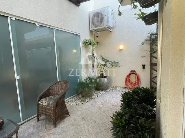 Casa 3 quartos e 4 banheiros, à venda, no bairro Bela Vista em Gaspar