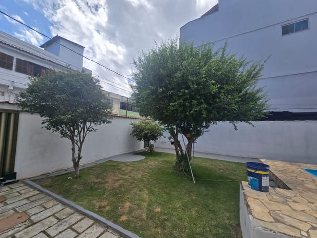 Casa com 4000m² 6 quartos e 4 banheiros, para alugar, no bairro Centro em Macaé