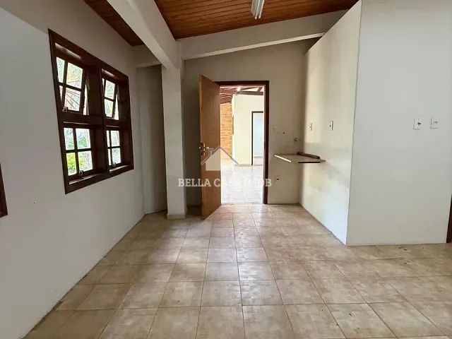 Casa com 700m² 3 quartos e 4 banheiros, à venda, no bairro Além Ponte em Sorocaba