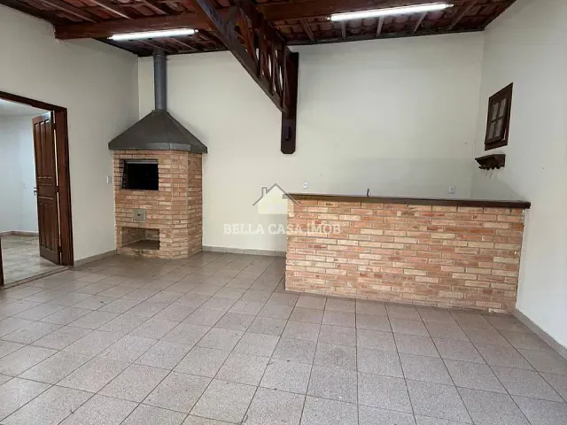 Casa com 700m² 3 quartos e 4 banheiros, à venda, no bairro Além Ponte em Sorocaba