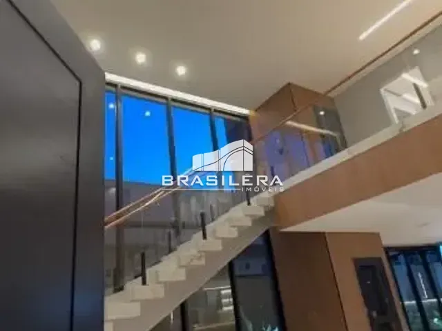 Casa com 440m² 4 quartos e 7 banheiros, à venda, no bairro Residencial Goiânia Golfe Clube em Goiânia