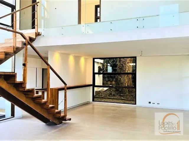 Casa com 549m² 3 quartos e 3 banheiros, à venda, no bairro Vila Junqueira em Atibaia